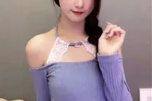 内娱女演员深夜溜进KTV陪酒姿态放低到尘埃