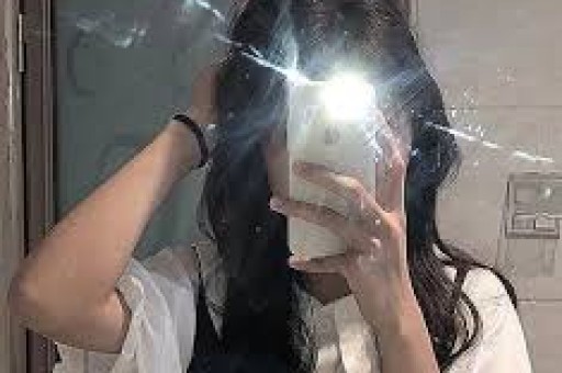 SBTI刷屏全网！黄晓明、苏醒等明星集体玩梗这场“不正经”测试凭什么火出圈？