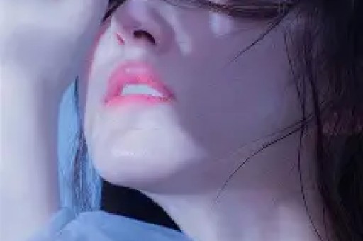 33岁男星刚红就塌房！深夜牵手小3岁女星回家过夜女方有男友